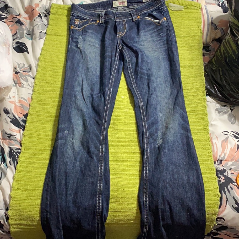 Women’s Distressed Bootcut Jeans